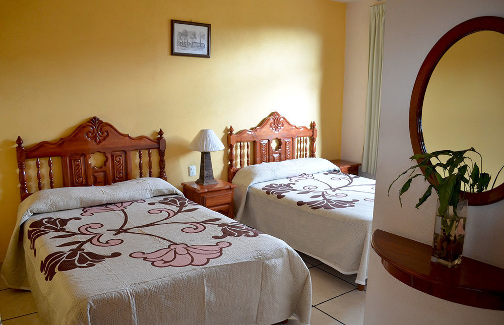 Hotel Posada Camelinas Pátzcuaro Eksteriør bilde