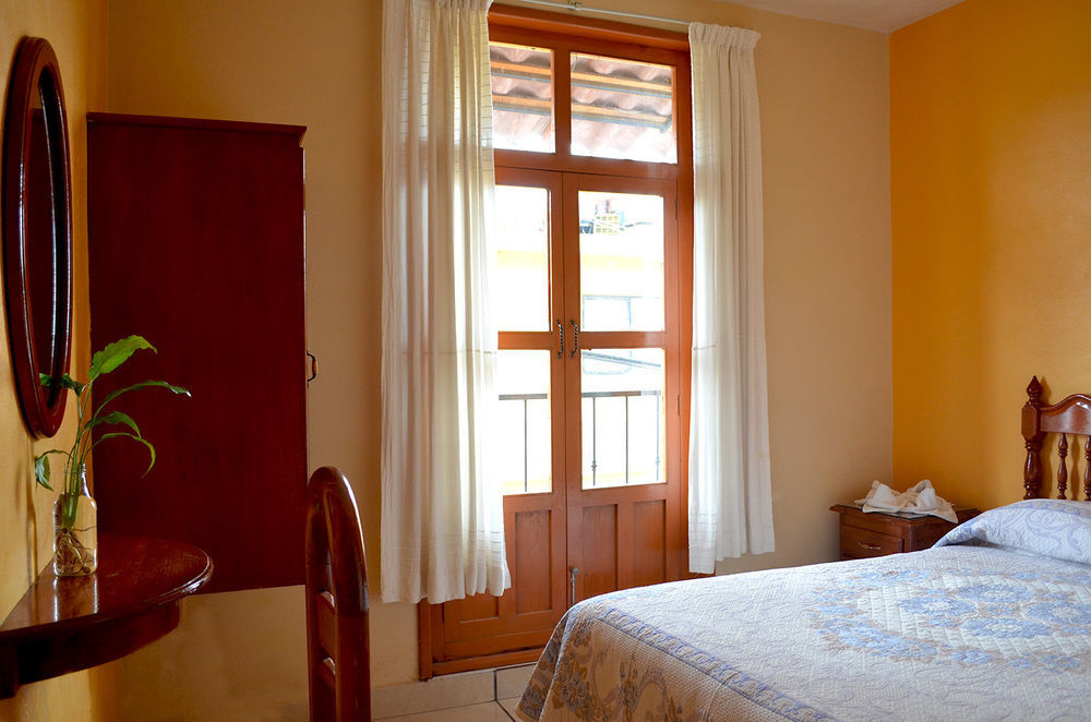 Hotel Posada Camelinas Pátzcuaro Eksteriør bilde